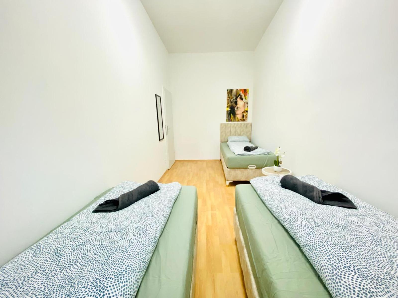 Bright 5Br Shared Apartment W Great Transport Link Вена Экстерьер фото