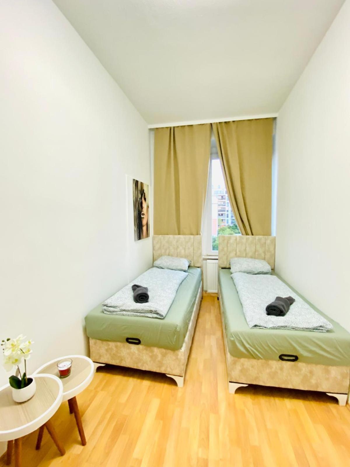 Bright 5Br Shared Apartment W Great Transport Link Вена Экстерьер фото
