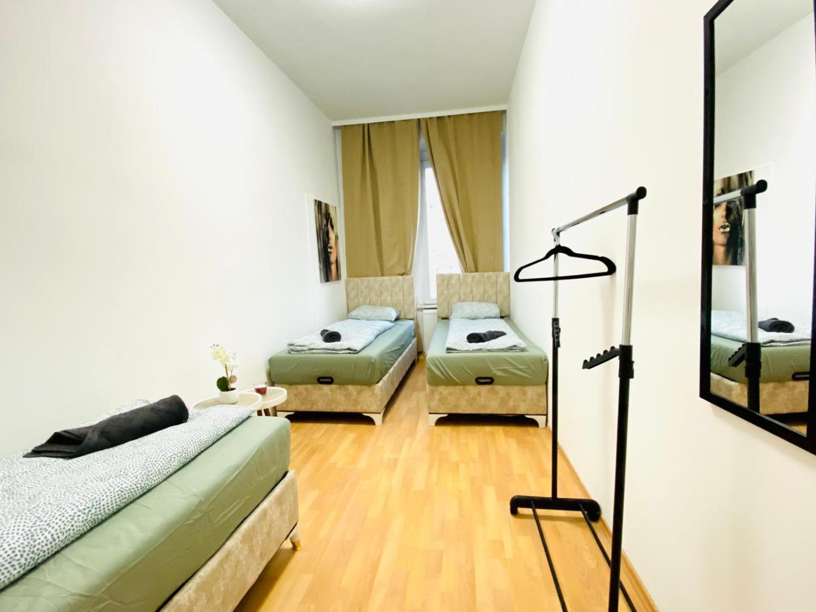 Bright 5Br Shared Apartment W Great Transport Link Вена Экстерьер фото