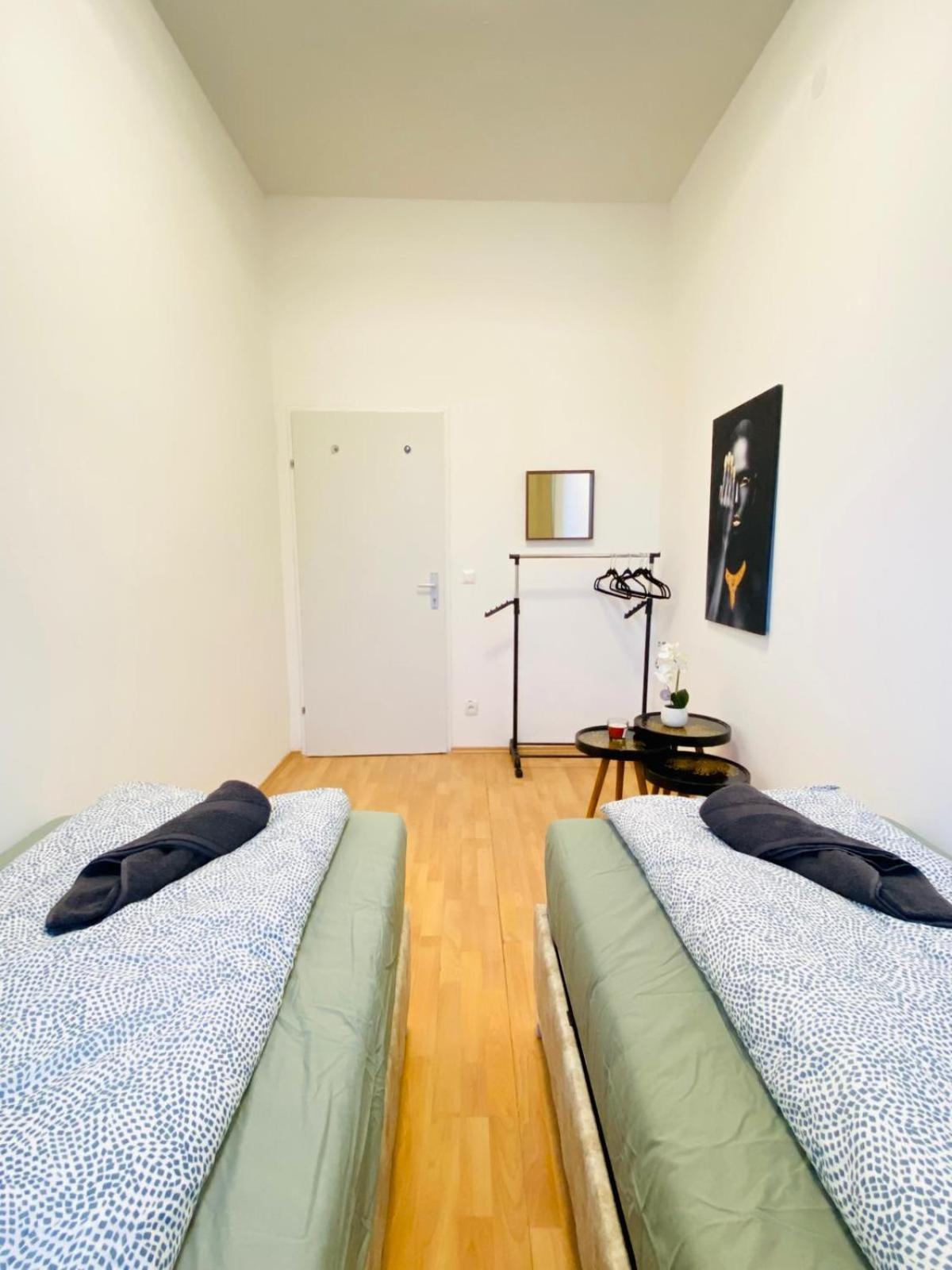 Bright 5Br Shared Apartment W Great Transport Link Вена Экстерьер фото