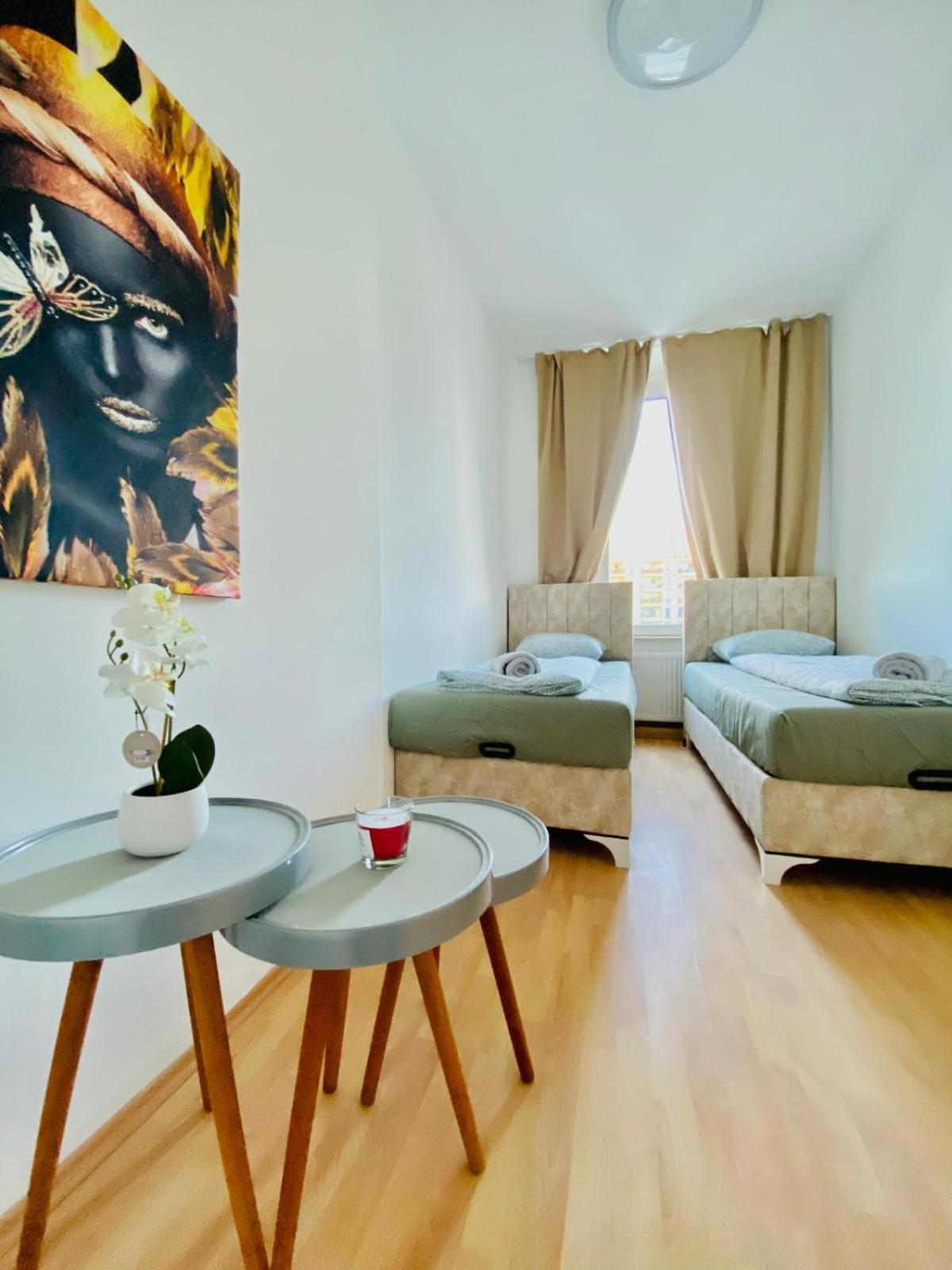 Bright 5Br Shared Apartment W Great Transport Link Вена Экстерьер фото